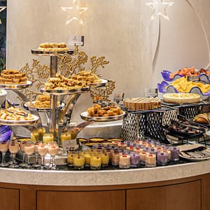 4* Breakfast Buffet With Soft Beverages For A Child Or Up To 4 Adults Abu Dhabi Shafqa.com Online Shopping, Best Prices in Dubai UAE