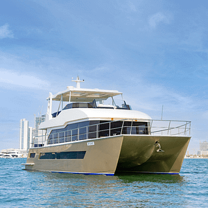 2 Hour Yacht Tour in Dubai Marina with Breakfast or BBQ – Boat Tours and Cruises Shafqa.com Online Shopping, Best Prices in Dubai UAE