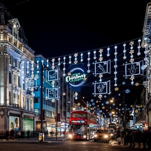 London Christmas Lights Bus Tour With Live Guide – Sightseeing and Tours Shafqa.com Online Shopping, Best Prices in Dubai UAE