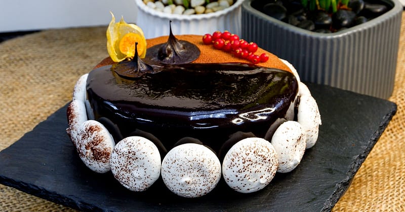 1, 2 Or 3 Kg Cake Of Choice At 4* Filaments At Southern Sun Abu Dhabi Shafqa.com Online Shopping, Best Prices in Dubai UAE 3