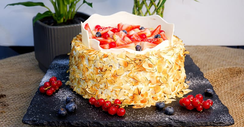 1, 2 Or 3 Kg Cake Of Choice At 4* Filaments At Southern Sun Abu Dhabi Shafqa.com Online Shopping, Best Prices in Dubai UAE 7