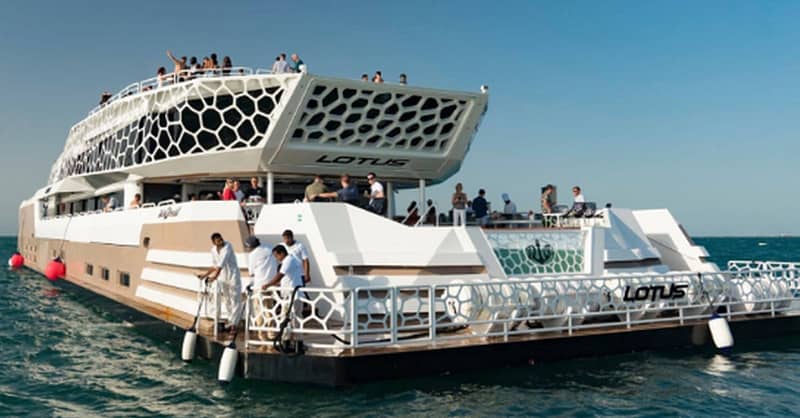 3-Hour Megayacht 5* Dinner + Drinks: Child (Aed 199), Adult (Aed 249) Dubai Shafqa.com Online Shopping, Best Prices in Dubai UAE 11