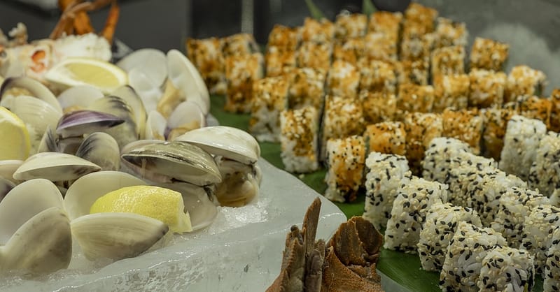 5* Seafood Theme Night Buffet W/Beverage For A Child Or Up To 4 Adults Abu Dhabi Shafqa.com Online Shopping, Best Prices in Dubai UAE 4