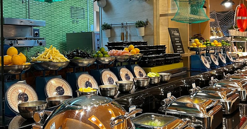 5* Theme Night Dinner Buffet W/ Soft Beverages For Child Or Adults Abu Dhabi Shafqa.com Online Shopping, Best Prices in Dubai UAE 4