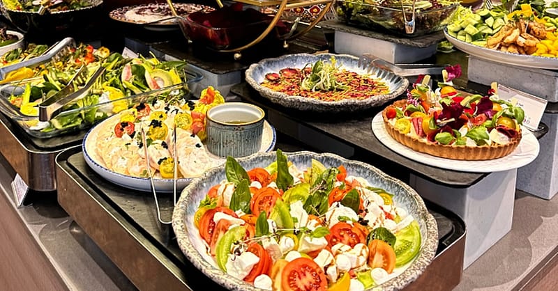 5* Theme Night Buffet W/ Soft Or House Beverages For 1, 2, Or 4 Adults Dubai Shafqa.com Online Shopping, Best Prices in Dubai UAE 4