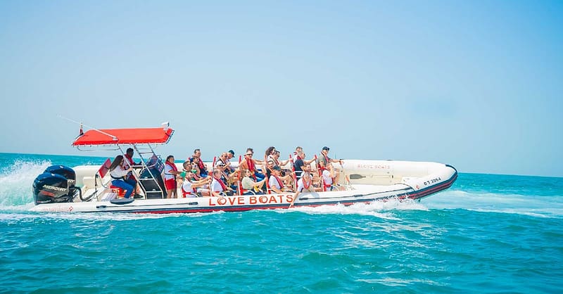 90-Min Sightseeing Speedboat Cruise With Photo Stops, Music, & More Dubai Shafqa.com Online Shopping, Best Prices in Dubai UAE 3