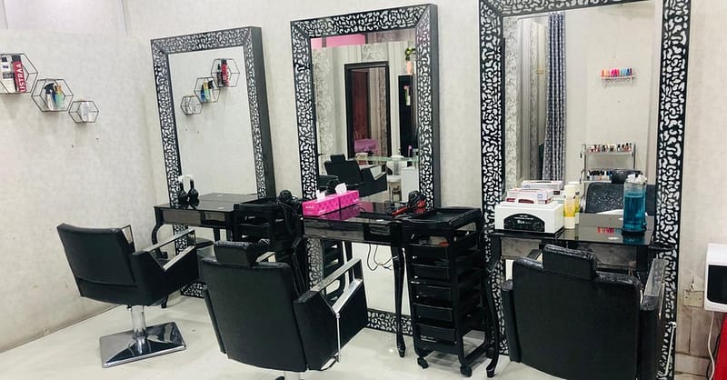 Manicure And Pedicure At Shes Ladies Beauty Saloon Dubai Shafqa.com Online Shopping, Best Prices in Dubai UAE 4