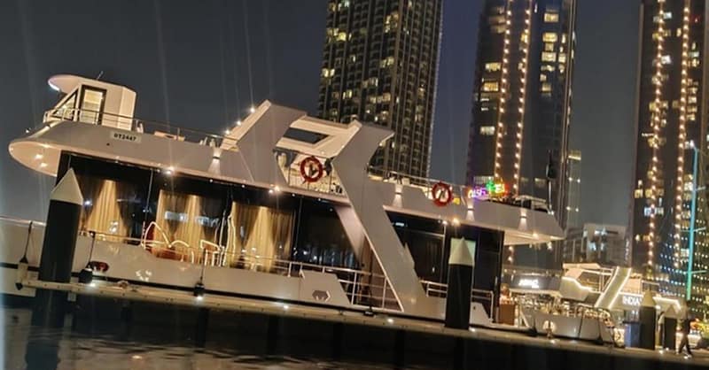 Dubai Canal Dinner Cruise With Soft Drinks! Dubai Shafqa.com Online Shopping, Best Prices in Dubai UAE 8