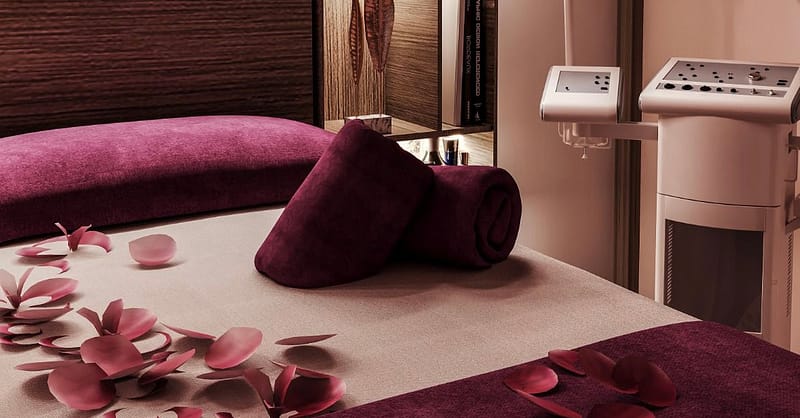 Facial With Manicure And Pedicure At Marolina Beauty Center & Spa Dubai Shafqa.com Online Shopping, Best Prices in Dubai UAE 3
