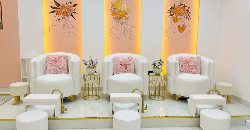 Flutter And Flourish: Luxurious Eyelash Extensions For Every Glance Dubai Shafqa.com Online Shopping, Best Prices in Dubai UAE 6
