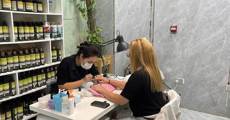 Full Set Of Individual Eyelash Extensions At Posh Beauty Center Dubai Shafqa.com Online Shopping, Best Prices in Dubai UAE 6