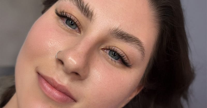 Full Set Of Individual Eyelash Extensions With Eyebrow Tinting Service National Deal Shafqa.com Online Shopping, Best Prices in Dubai UAE 4