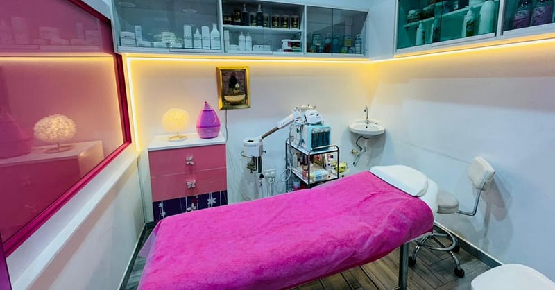 Half Or Full Legs And Full Arms Or Brazilian With Underarms Waxing Dubai Shafqa.com Online Shopping, Best Prices in Dubai UAE 4