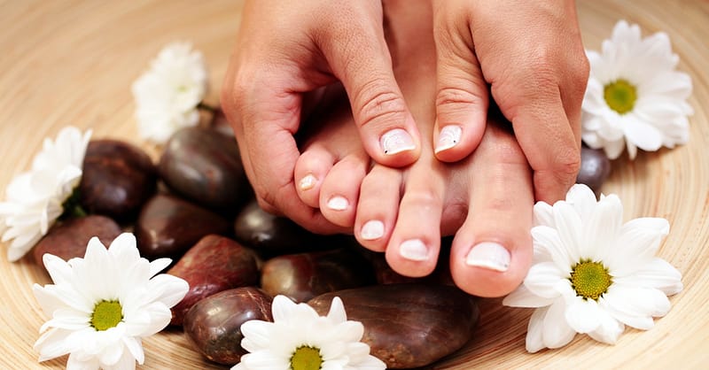 Get A Mani-Pedicure, Waxing, Eyebrow Lamination&Threading, Or Hairwash Dubai Shafqa.com Online Shopping, Best Prices in Dubai UAE 2