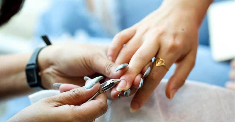 Get Picture-Perfect Hair And Nails At Belladonna Ladies Beauty Salon Dubai Shafqa.com Online Shopping, Best Prices in Dubai UAE 3