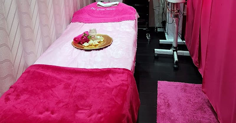 Get Smooth Skin With Waxing Sessions And Say Goodbye To Unwanted Hair! Abu Dhabi Shafqa.com Online Shopping, Best Prices in Dubai UAE 3