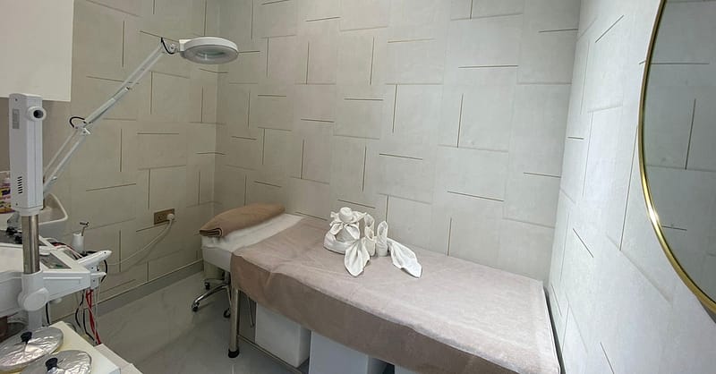 Indulge In 1,3 Or 5 Sessions Of Classic Manicure + Pedicure Dubai Shafqa.com Online Shopping, Best Prices in Dubai UAE 4