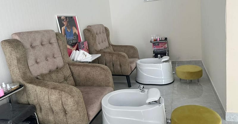 Mani-Pedi Session For A Fresh Look! Dubai Shafqa.com Online Shopping, Best Prices in Dubai UAE 3