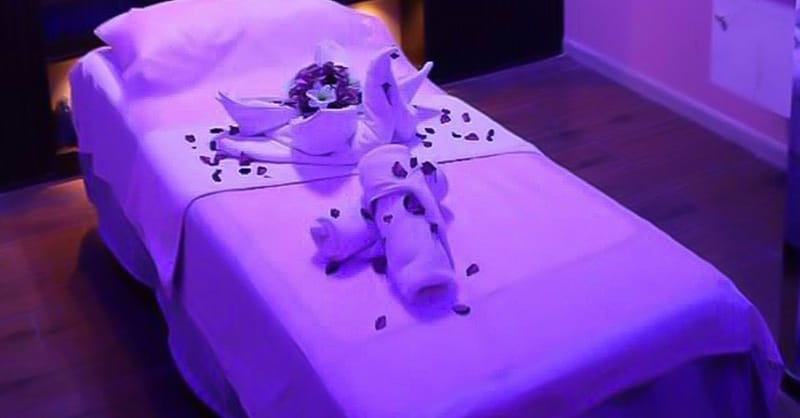 Men Or Women Spa Treatment With Manicure And Pedicure, And Blow-Dry Dubai Shafqa.com Online Shopping, Best Prices in Dubai UAE 12