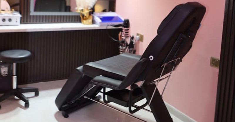 Men Or Women Spa Treatment With Manicure And Pedicure, And Blow-Dry Dubai Shafqa.com Online Shopping, Best Prices in Dubai UAE 4