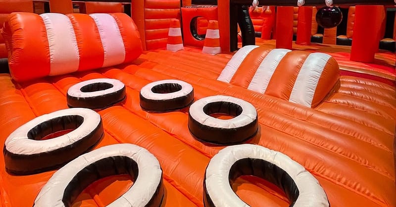 One-Hour Trampoline Park Fun With Inflatable Zone, Foam Pits & More! Dubai Shafqa.com Online Shopping, Best Prices in Dubai UAE 12