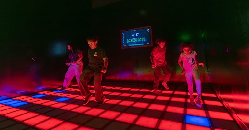Pixel Lighting Game For Upto Four! Dubai Shafqa.com Online Shopping, Best Prices in Dubai UAE 4