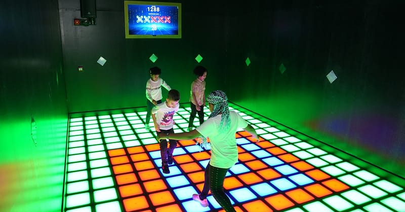 Pixel Lighting Game For Upto Four! Dubai Shafqa.com Online Shopping, Best Prices in Dubai UAE 6