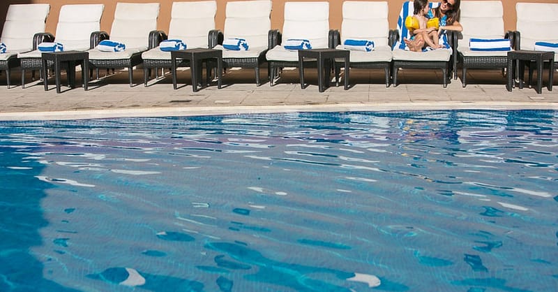 Pool And Fitness Facilities Access At Pool Bar At 4* Two Seasons Hotel Dubai Shafqa.com Online Shopping, Best Prices in Dubai UAE 8