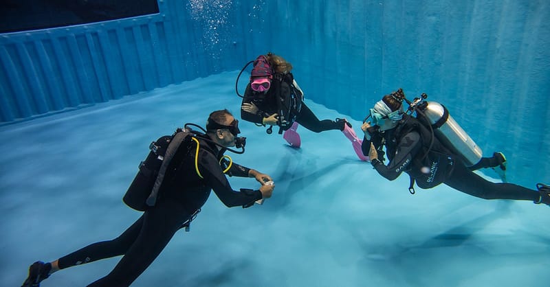 Scuba Diving Courses At Divecampus Dubai Shafqa.com Online Shopping, Best Prices in Dubai UAE 6