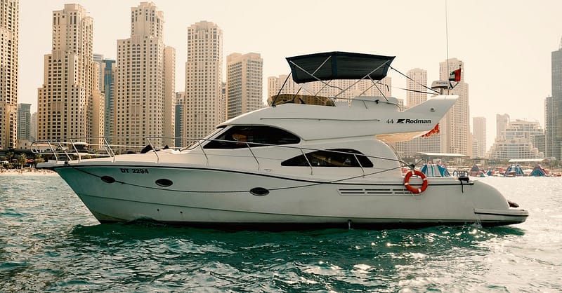 Set Sail In A Luxury Yacht For Up To 12, 25, Or 30 People Dubai Shafqa.com Online Shopping, Best Prices in Dubai UAE 6