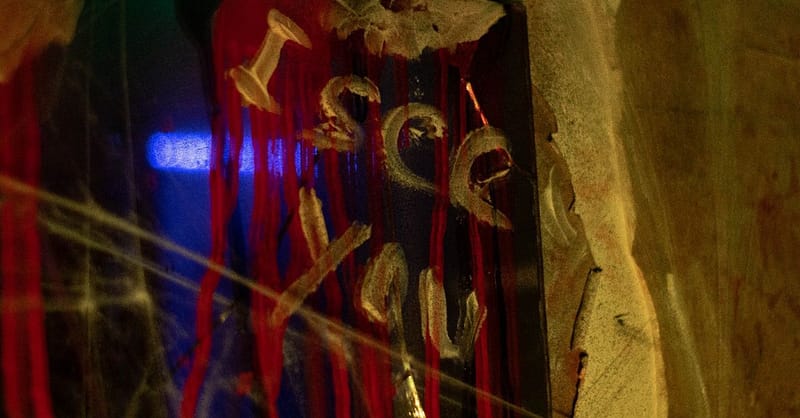 Show Off Your Sleuthing Skills At Abu Dhabis 1st Horror Escape Room! Abu Dhabi Shafqa.com Online Shopping, Best Prices in Dubai UAE 4