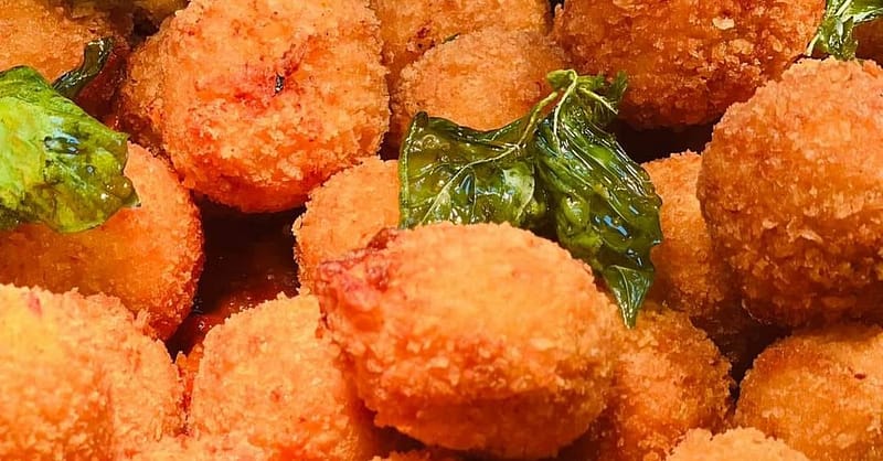 Sip And Savour: Premium Italian / Seafood Night With Soft Drinks Abu Dhabi Shafqa.com Online Shopping, Best Prices in Dubai UAE 3