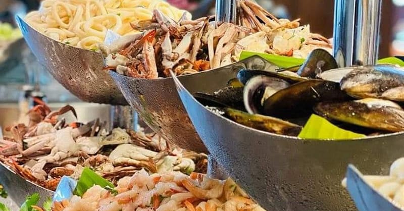 Sip And Savour: Premium Italian / Seafood Night With Soft Drinks Abu Dhabi Shafqa.com Online Shopping, Best Prices in Dubai UAE 7