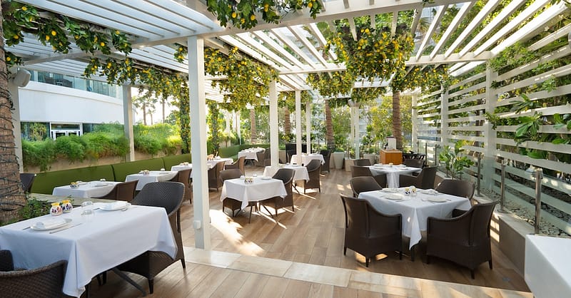Sunday Brunch, Beverage & Pool Access For 1, 2, Or 4 Adults Or 1 Child Dubai Shafqa.com Online Shopping, Best Prices in Dubai UAE 4