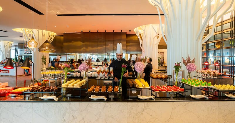 1 Child Or 1, 2, Or 4 Adults: 5* Saturday Brunch W/ Beverages & More Dubai Shafqa.com Online Shopping, Best Prices in Dubai UAE 2